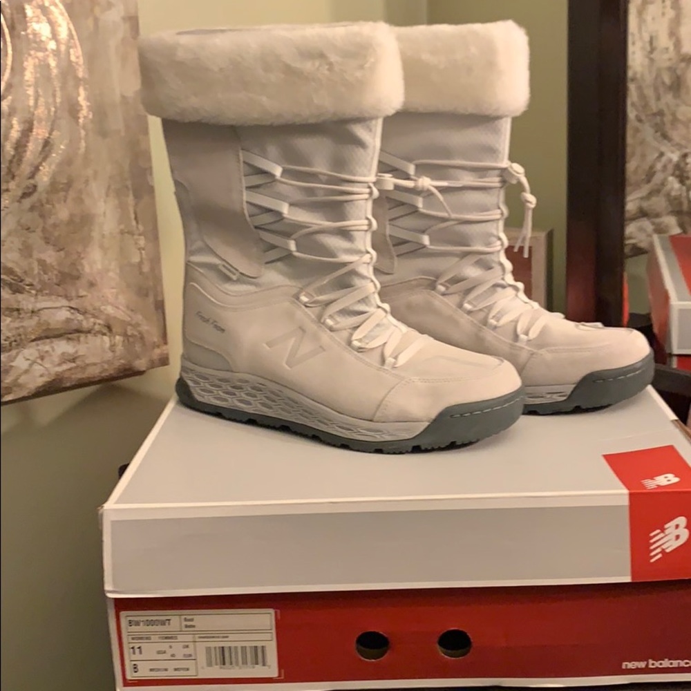 New Balance snow boots